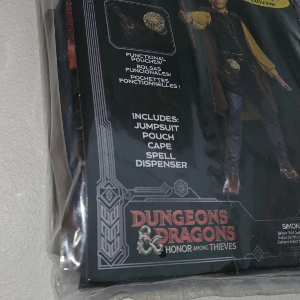 NEW Simon Dungeons & Dragons Halloween Costume Boys Medium 8 Jumpsuit Pouch Cape
